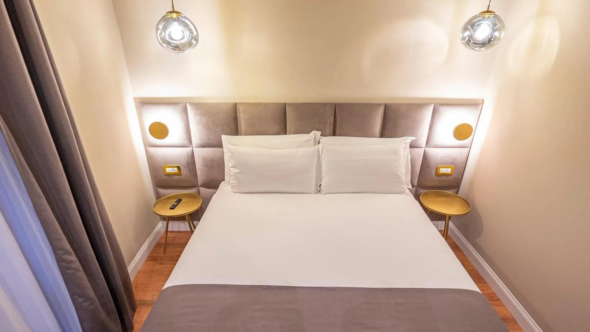 Bed & Breakfast Navona Comfort Rooms Rome Italy